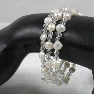 Pearl & Crystal Bracelet