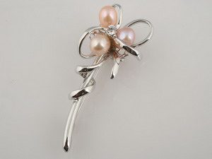 Elegant Bowknot Pearl Brooch