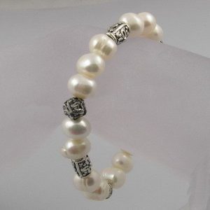 Pearl & Silver Bracelet