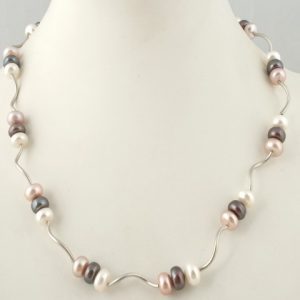 Pearl Wave Necklace