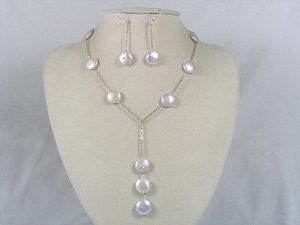 Y Style Delicate Pearl Set