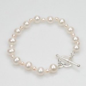 Heart Clasp Pearl Bracelet