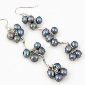 Stunning Grape Design Dangle Earrings