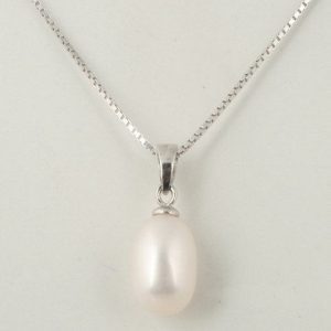 Oval Pearl Drop Pendant