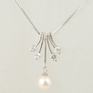 Timeless Freshwater Round Pearl Pendant